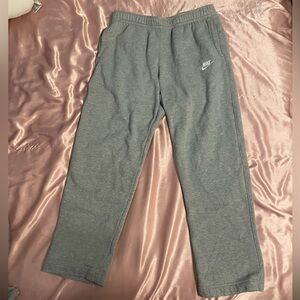 Medium Grey Women’s Nike Sweatpants